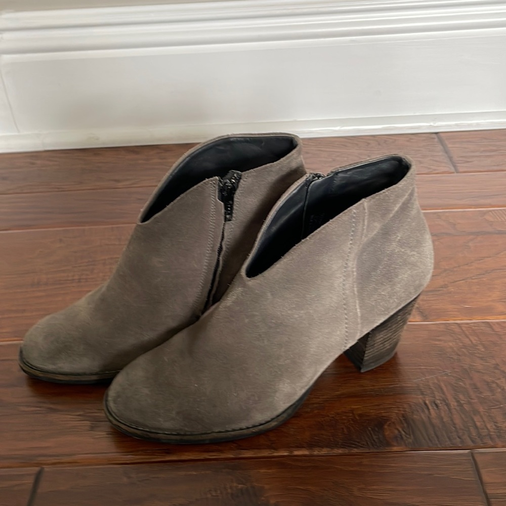 Paul Green Gray Suede Booties Size 8